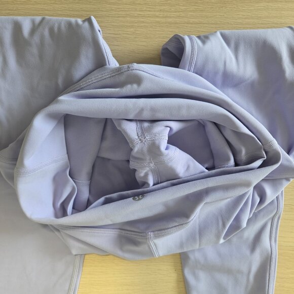 Lululemon Align pant in Lavender - Picture 4 of 6